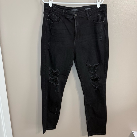 Judy Blue Black Distressed Boyfriend Fit Jeans Women's 15/32 - Picture 2 of 11